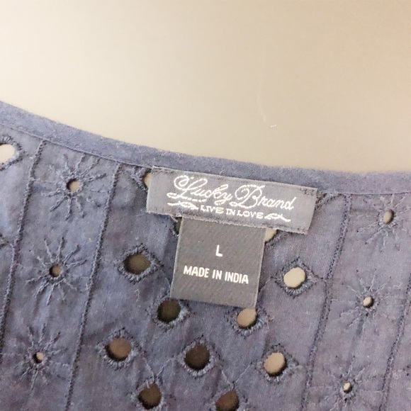 Lucky Brand Navy Eyelet Top L - Picture 7 of 7